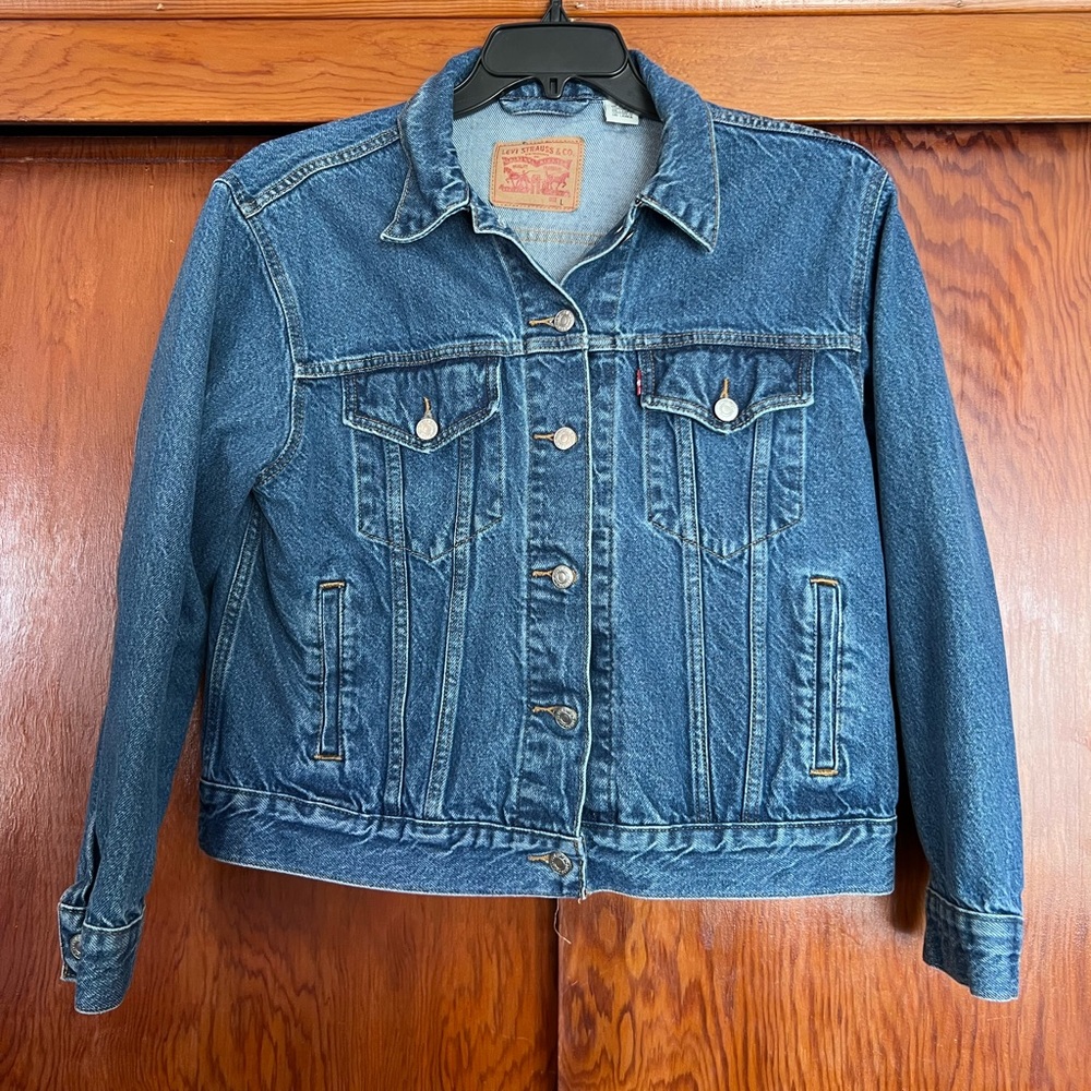 Levi’s Jean Jacket SZ L
